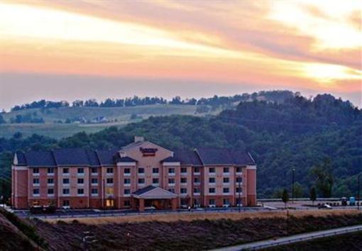 фото отеля Fairfield Inn & Suites Morgantown Granville