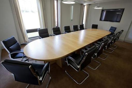 фото отеля Lane End Conference Centre
