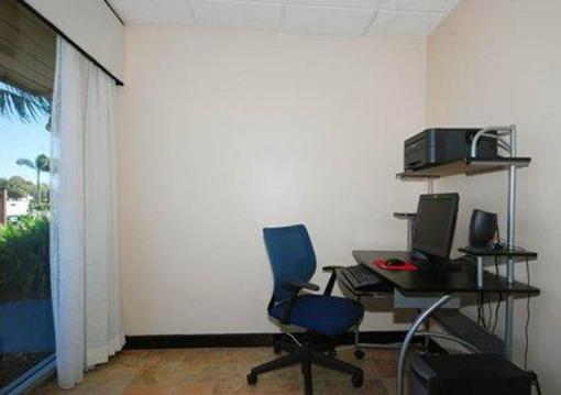 фото отеля Quality Inn Stuart