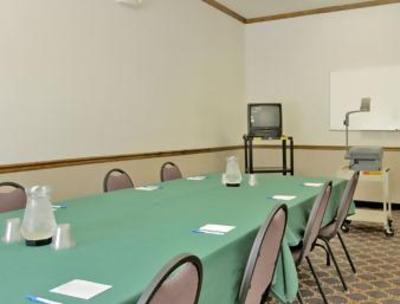 фото отеля Baymont Inn & Suites Naperville