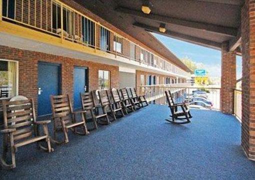 фото отеля Rodeway Inn Pigeon Forge