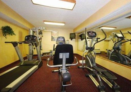 фото отеля Sleep Inn & Suites Near Ft. Bragg