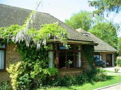 фото отеля High Hedges Bed & Breakfast Bishop's Stortford
