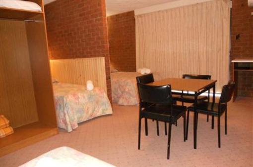 фото отеля Bogong View Motor Inn