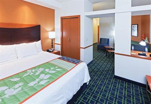 фото отеля Fairfield Inn & Suites Tulsa Southeast/Crossroads Village
