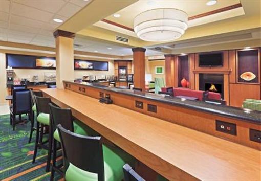 фото отеля Fairfield Inn & Suites Tulsa Southeast/Crossroads Village