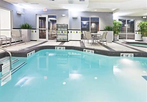 фото отеля Fairfield Inn & Suites Tulsa Southeast/Crossroads Village