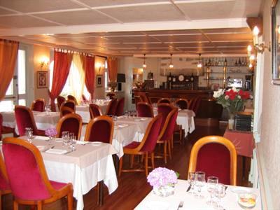 фото отеля Brit Hotel La Croix Blanche Sainte-Anne-d'Auray