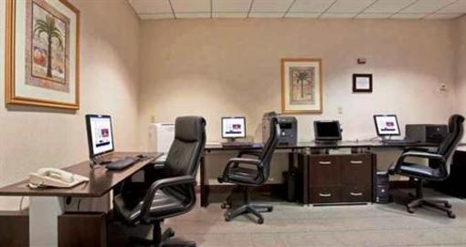 фото отеля DoubleTree Cleveland East Beachwood