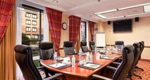 фото отеля DoubleTree Cleveland East Beachwood