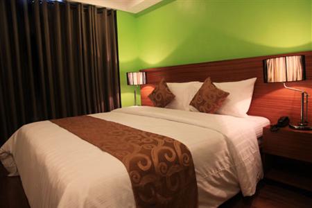 фото отеля Guijo Suites Makati