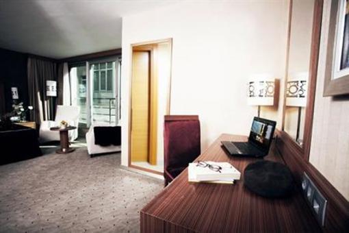 фото отеля Demora Hotel