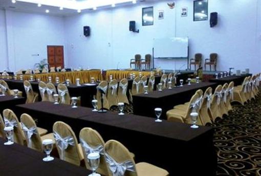 фото отеля Puri Mega Hotel Jakarta