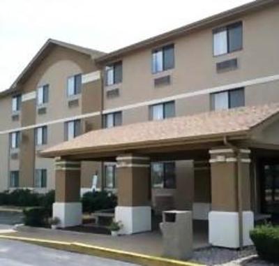 фото отеля Super 8 Motel Mall Loop Joliet