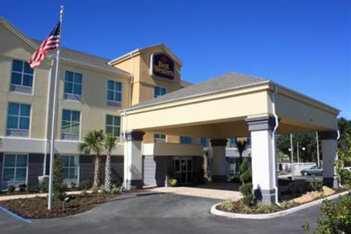фото отеля BEST WESTERN Chain of Lakes Inn & Suites