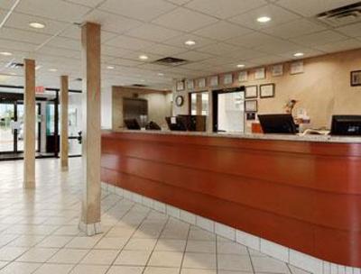 фото отеля Super 8 Edmonton West
