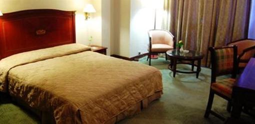 фото отеля Aadithya Hotel