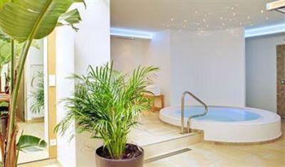 фото отеля Gartenresidence Zea Curtis