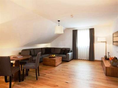 фото отеля Altstadthotel Wittelsbacher Hof