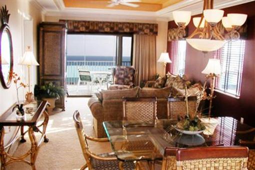 фото отеля Destin Holiday Beach Resort 2