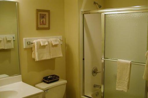 фото отеля Destin Holiday Beach Resort 2