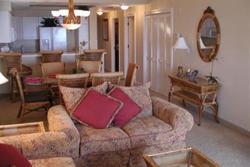фото отеля Destin Holiday Beach Resort 2