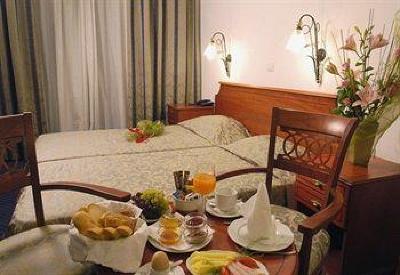 фото отеля Laodamia Hotel
