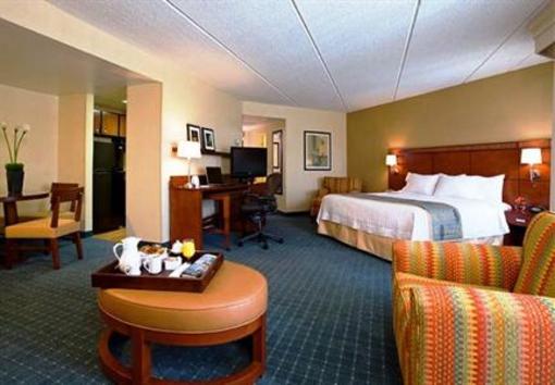 фото отеля Courtyard by Marriott Atlanta Vinings