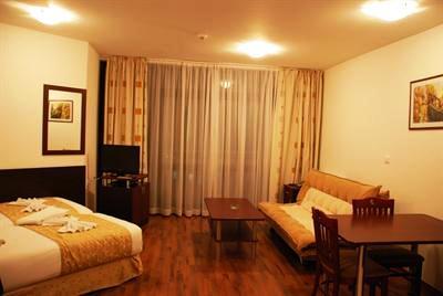 фото отеля Elegant Lux Hotel