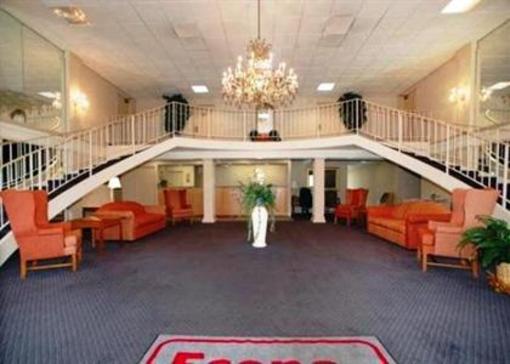 фото отеля Econo Lodge & Suites Greensboro (North Carolina)