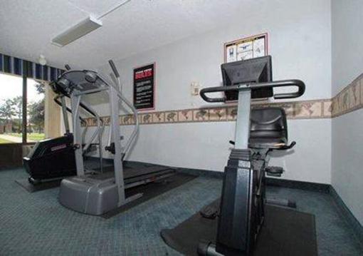 фото отеля Econo Lodge & Suites Greensboro (North Carolina)