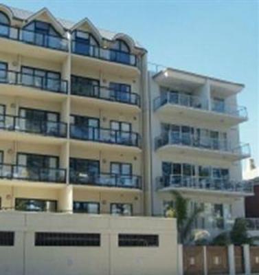 фото отеля Glenelg Beachside Luxury Apartments Adelaide