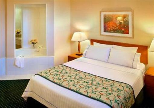 фото отеля Fairfield Inn and Suites Edison