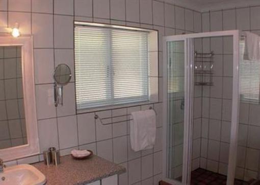 фото отеля Hilltop Country Lodge