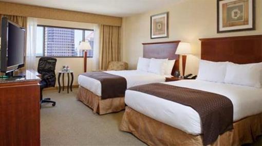 фото отеля Doubletree by Hilton Albuquerque