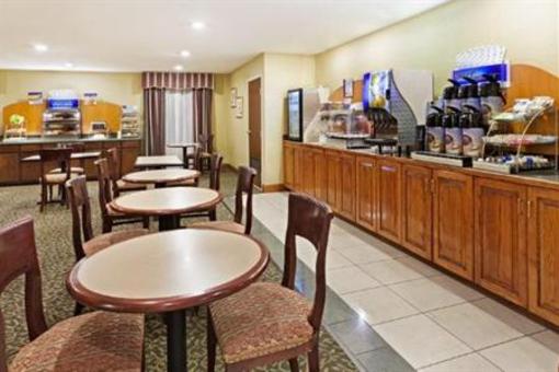фото отеля Holiday Inn Express Shelby