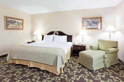 фото отеля Holiday Inn Express Shelby