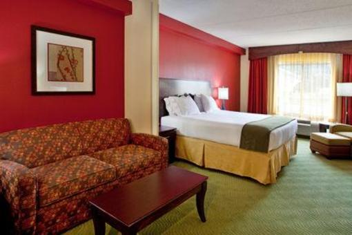 фото отеля Holiday Inn Express & Suites Spartanburg North