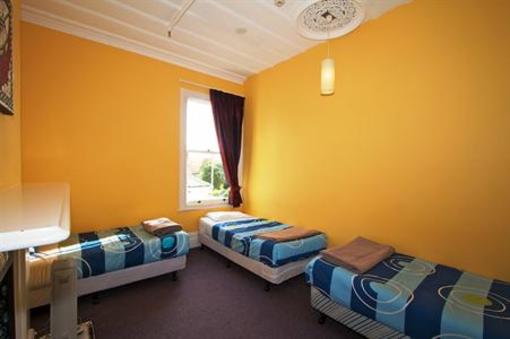 фото отеля Verandahs Backpackers Lodge