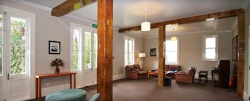 фото отеля Verandahs Backpackers Lodge