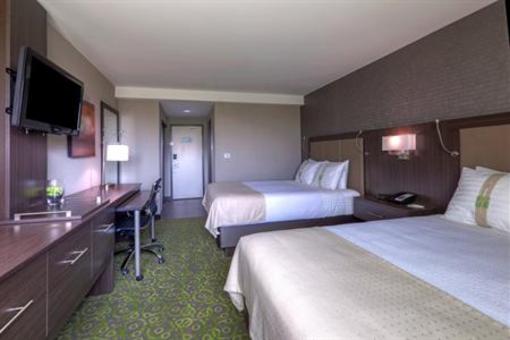фото отеля Holiday Inn Winnipeg Airport - Polo Park