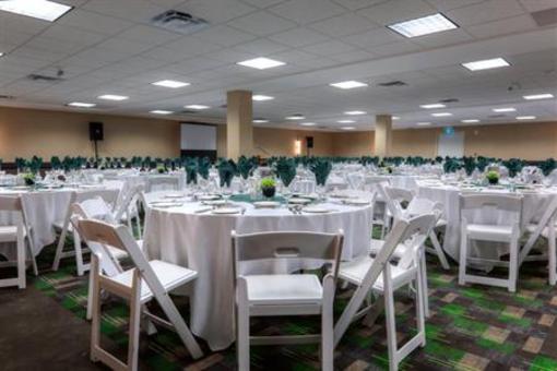 фото отеля Holiday Inn Winnipeg Airport - Polo Park