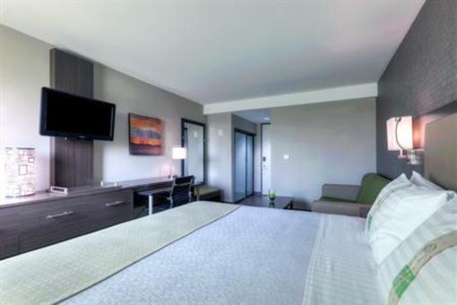 фото отеля Holiday Inn Winnipeg Airport - Polo Park