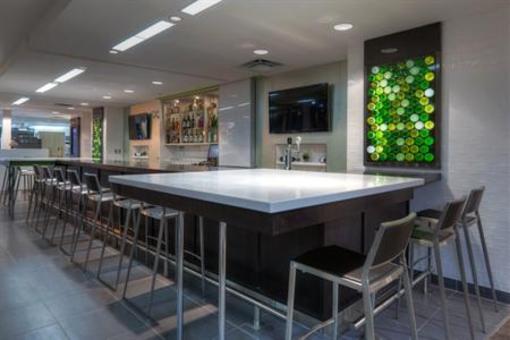 фото отеля Holiday Inn Winnipeg Airport - Polo Park