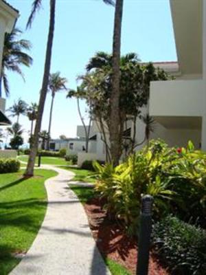 фото отеля Golden Strand Ocean Villa Resort