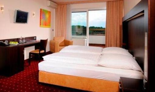 фото отеля Leonardo Hotel Frankfurt-Airport