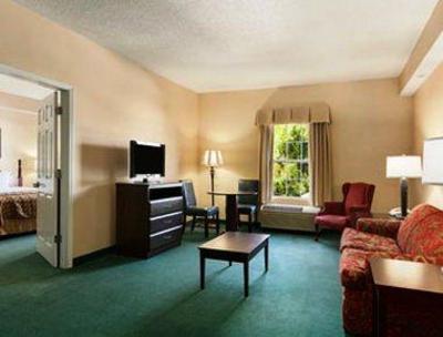 фото отеля Baymont Inn and Suites Jacksonville at Butler Blvd