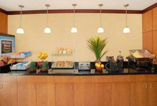 фото отеля Comfort Suites Indianapolis