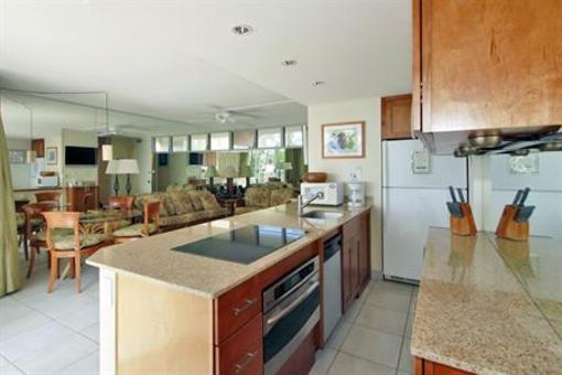 фото отеля Kamaole Nalu Oceanfront Resort Kihei