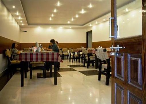 фото отеля Hotel Emerald Heights Mussoorie